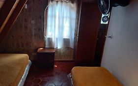 Casa Alpina espaciosa a 2 cuadras del centro de Villa Gesell y a 5 de la playa